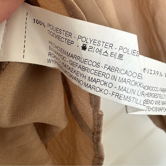 Zara Basic Women’s Ruffle PleatFront Button Blouse Tan Polyester Workwear Size M - Picture 4 of 7